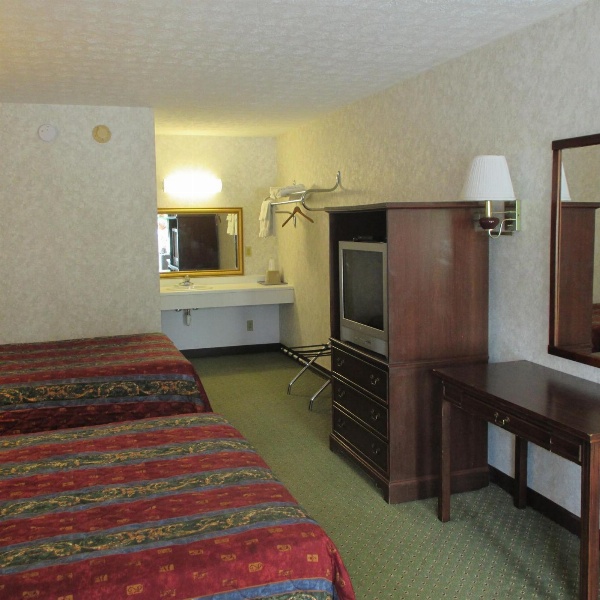 Paragon Inn Hillsboro image 10